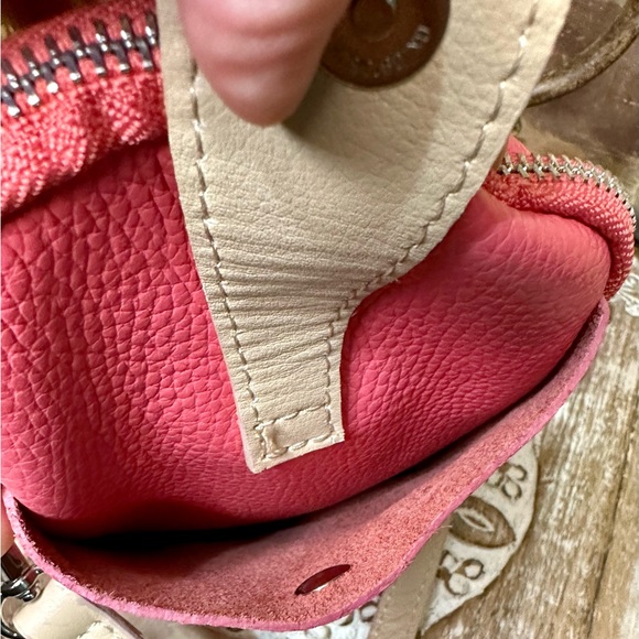 EUC Davinia Firenze Pink Pebbled Italian Leather Small Crossbody - Picture 5 of 9